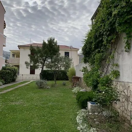 Appartement Sunny Grandma's Garden *